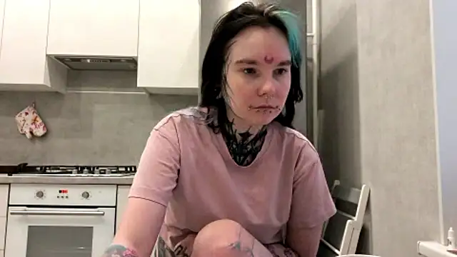 Snapshot of HighelikeGirl chatting on 02-04-26, 04:51 HighelikeGirl online show from 02-04-26, 04:51