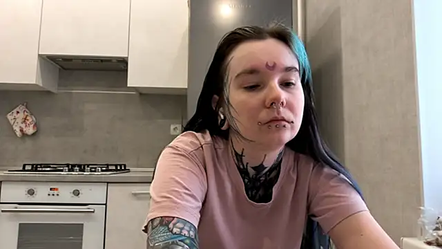 Snapshot of HighelikeGirl chatting on 03-05-26, 06:09 HighelikeGirl online show from 03-05-26, 06:09