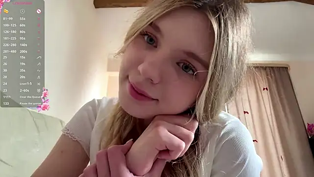 Snapshot of FruityXo chatting on 05-02-26, 12:21 FruityXo online show from 05-02-26, 12:21