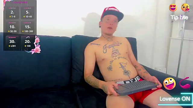 Dangerous couple  online show from 09-26-25, 07:18