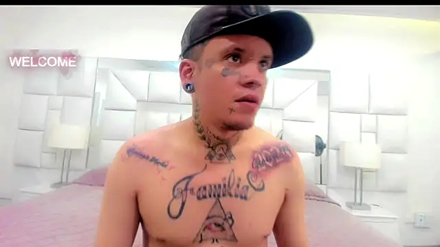 Dangerous couple  online show from 10-11-25, 07:01
