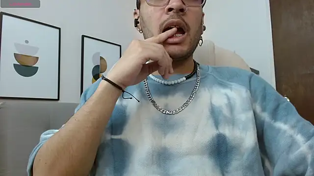   Damian    online show from 11-08-25, 10:52