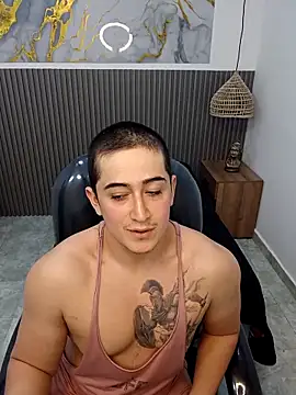 Lancelot 19 online show from 09-18-25, 04:47