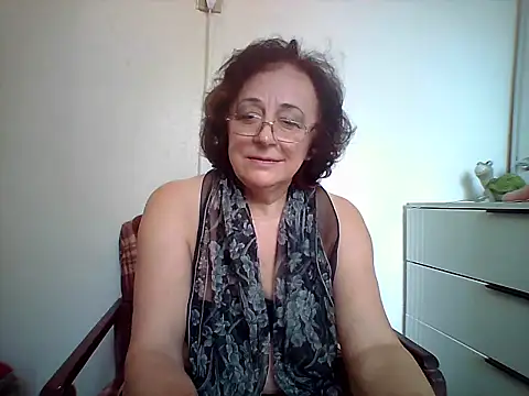 Snapshot of Julia54391 chatting on 09-10-25, 07:52 Julia54391 online show from 09-10-25, 07:52