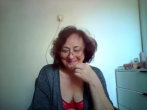 Snapshot of Julia54391 chatting on 09-13-25, 09:20 Julia54391 online show from 09-13-25, 09:20
