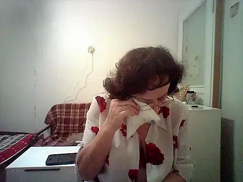 Snapshot of Julia54391 chatting on 10-08-25, 08:39 Julia54391 online show from 10-08-25, 08:39