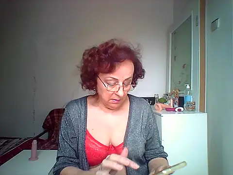 Snapshot of Julia54391 chatting on 10-16-25, 08:26 Julia54391 online show from 10-16-25, 08:26