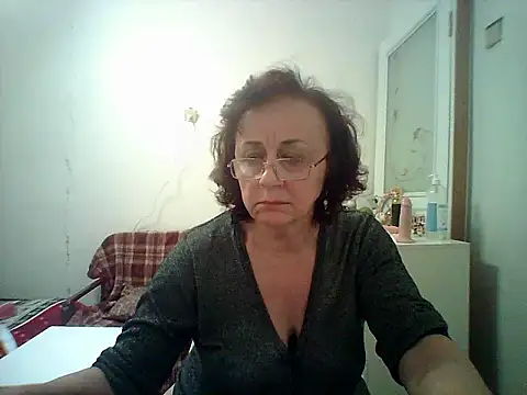 Snapshot of Julia54391 chatting on 10-17-25, 07:49 Julia54391 online show from 10-17-25, 07:49