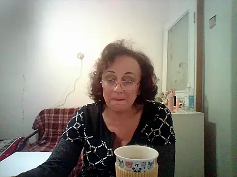Snapshot of Julia54391 chatting on 10-18-25, 07:58 Julia54391 online show from 10-18-25, 07:58