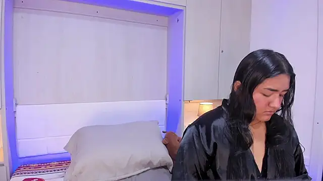 LilyWhitney online show from 11-20-25, 04:34