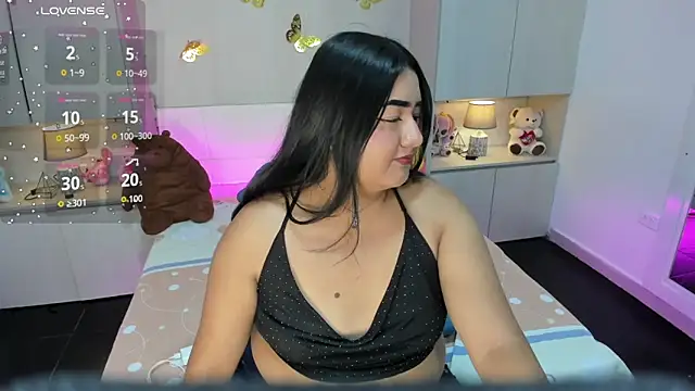 LilyWhitney online show from 02-18-26, 04:08