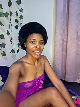 Snapshot of FionaKeith10103 chatting on 07-12-26, 12:18 FionaKeith10103 online show from 07-12-26, 12:18