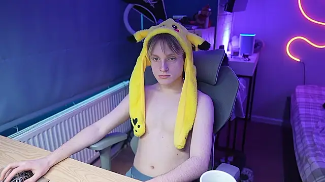 Snapshot of Serxyi chatting on 01-15-26, 11:48 Serxyi online show from 01-15-26, 11:48