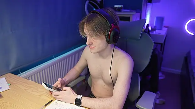 Snapshot of Serxyi chatting on 03-20-26, 01:16 Serxyi online show from 03-20-26, 01:16