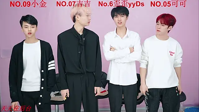 Snapshot of Beautifulboys-777 chatting on 10-28-25, 12:30 Beautifulboys-777 online show from 10-28-25, 12:30