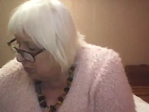 Alexia64231 online show from 09-26-25, 05:17