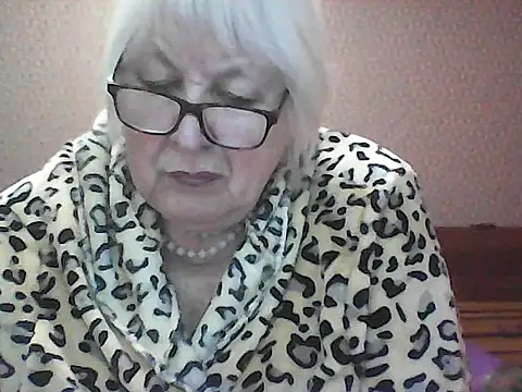 Alexia64231 online show from 10-16-25, 02:34