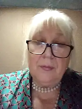 Alexia64231 online show from 11-11-25, 02:28