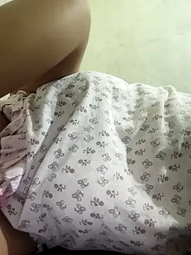 Bhabi-Hot0 online show from 05-12-26, 12:46
