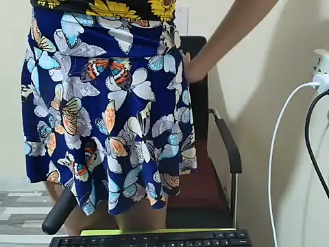 Sexy clever18xx online show from 05-29-26, 03:26