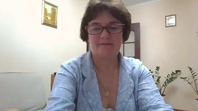 Snapshot of Galina56301 chatting on 09-25-25, 07:17 Galina56301 online show from 09-25-25, 07:17