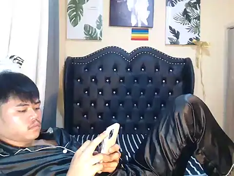 hot emman online show from 03-27-26, 10:31