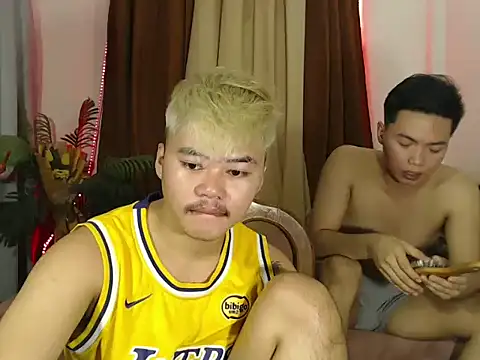 hot emman online show from 04-24-26, 06:05