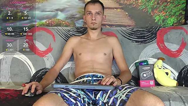 Snapshot of AxelMassimo chatting on 09-29-25, 02:49 AxelMassimo online show from 09-29-25, 02:49