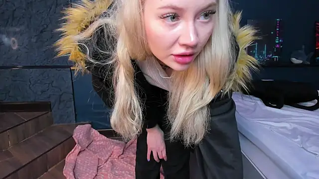 Lillie Berry online show from 04-04-26, 04:33