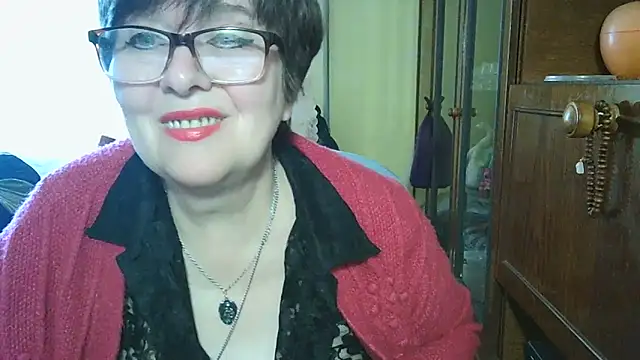 VeronicaGold511 online show from 04-11-26, 07:24