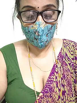 sweet-lotus online show from 07-23-26, 04:43