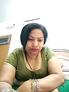 Snapshot of Cute-Janvi20 chatting on 04-22-26, 06:20 Cute-Janvi20 online show from 04-22-26, 06:20