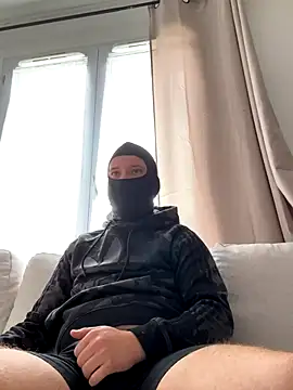 Snapshot of HommeSecret- chatting on 09-27-25, 11:59 HommeSecret- online show from 09-27-25, 11:59