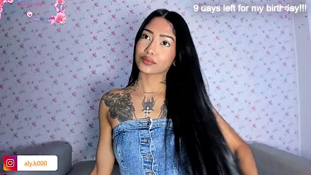 Snapshot of Alykass chatting on 05-27-26, 10:40 Alykass online show from 05-27-26, 10:40
