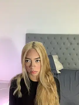 lily Bliss online show from 09-12-25, 10:54