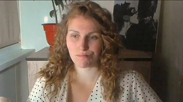 JuliaMuuun online show from 03-24-26, 07:19