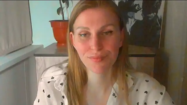 Snapshot of JuliaMuuun chatting on 03-30-26, 08:10 JuliaMuuun online show from 03-30-26, 08:10