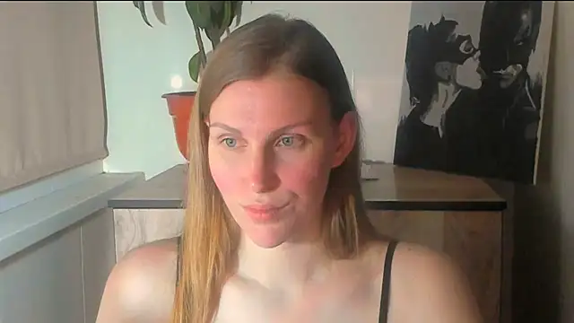 Snapshot of JuliaMuuun chatting on 04-08-26, 10:21 JuliaMuuun online show from 04-08-26, 10:21
