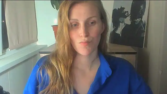Snapshot of JuliaMuuun chatting on 04-18-26, 06:56 JuliaMuuun online show from 04-18-26, 06:56