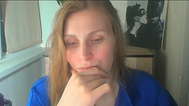 Snapshot of JuliaMuuun chatting on 04-18-26, 07:07 JuliaMuuun online show from 04-18-26, 07:07