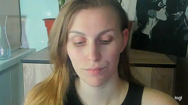 Snapshot of JuliaMuuun chatting on 05-28-26, 08:06 JuliaMuuun online show from 05-28-26, 08:06