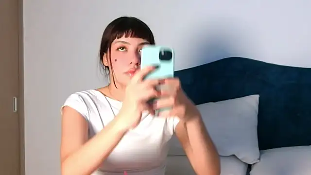 angelinhaaa online show from 09-16-25, 02:45