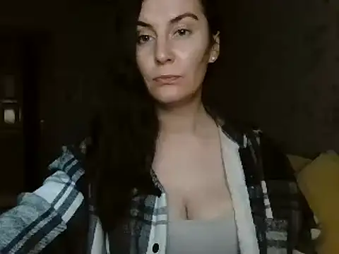 KatalinaQE online show from 10-21-25, 06:14