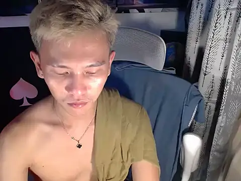 RalfAsian25 online show from 04-04-26, 11:40