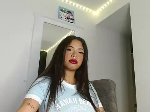 reina reina online show from 09-23-25, 01:08