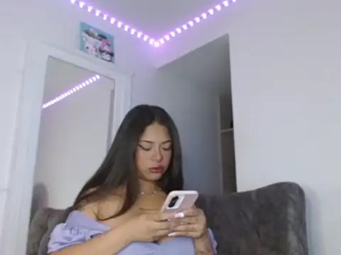 reina reina online show from 09-24-25, 10:46