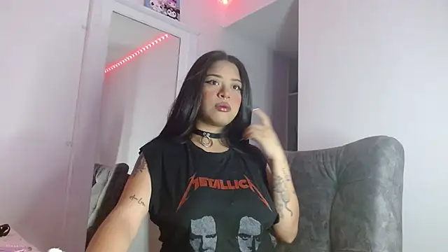 reina reina online show from 10-17-25, 11:18