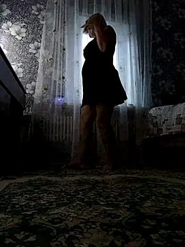 Snapshot of AliceGold5231 chatting on 09-30-25, 05:34 AliceGold5231 online show from 09-30-25, 05:34