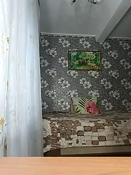 Snapshot of AliceGold5231 chatting on 10-27-25, 06:39 AliceGold5231 online show from 10-27-25, 06:39