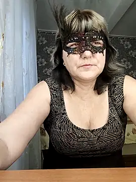 Snapshot of AliceGold5231 chatting on 11-25-25, 06:24 AliceGold5231 online show from 11-25-25, 06:24